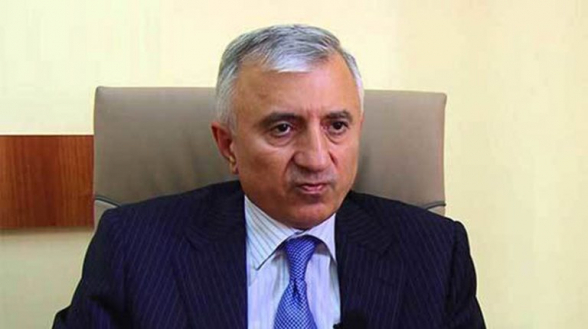 Եթե մարդ երջանիկ, ինքնաբավ լինի կամ գոնե չնչին հույս ունենա, որ մի օր էլ ինքը երջանիկ կլինի, չար ու նենգ չի դառնա